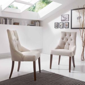 SILLA TAPIZADA CON CAPITONÉ