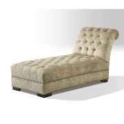 CHAISELONGUE CAPITONÉ Y TACHUELAS