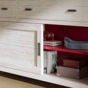 Aparador con una puerta corredera y cuatro cajones 190cm.