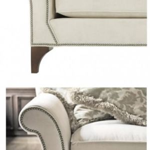 SOFÁ TRES PLAZAS CON CAPITONÉ