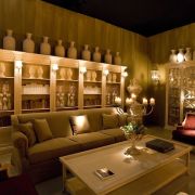 LIBRERÍA TRES CUERPOS