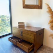 MESA DE CENTRO BAÚL CON 2 CAJ.
