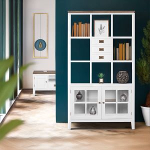 LIBRERÍA CON PUERTAS