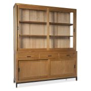 VITRINA CON PUERTAS CORREDERAS