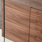 APARADOR CON 2 PTAS. Y 3 CAJONES.