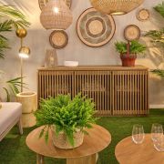 APARADOR CON 3 PUERTAS