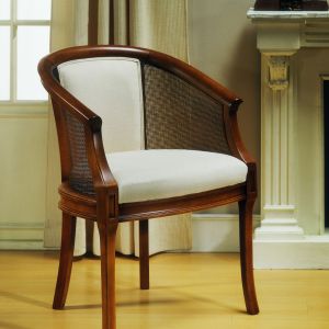 BUTACA TAPIZADA CON REJILLA