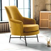 BUTACA TAPIZADA CON PIES DE HIERRO