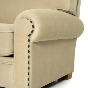 SOFÁ TRES PLAZAS CLÁSICO CON TACHUELAS