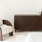 APARADOR CON 4 PUERTAS