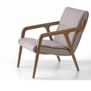 BUTACA TAPIZADA CON MADERA