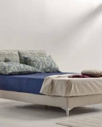 CAMA TAPIZADA