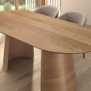 MESA DE COMEDOR OVAL