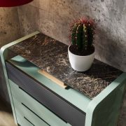 CÓMODA CON 4 CAJONES