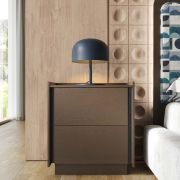 MESITA DE NOCHE CON 2 CAJONES