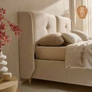 Cama tapizada Modelo Damm con arcon abatible colchon 150cm