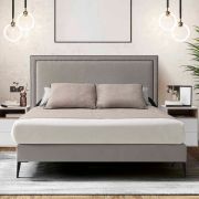 Cabecero tapizado con doble tachuela fina