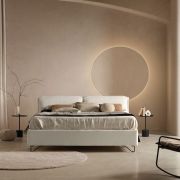 Cama tapizada cabecero abatible Modelo Aria para cochón 150cm.