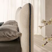 Cabecero tapizado Modelo Stone para colchón de 150cm.