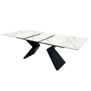 Mesa de comedor extensible en hierro y porcelánico